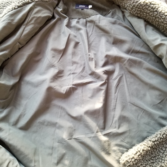 Only Aurelia sherpa coat - Picture 4 of 16